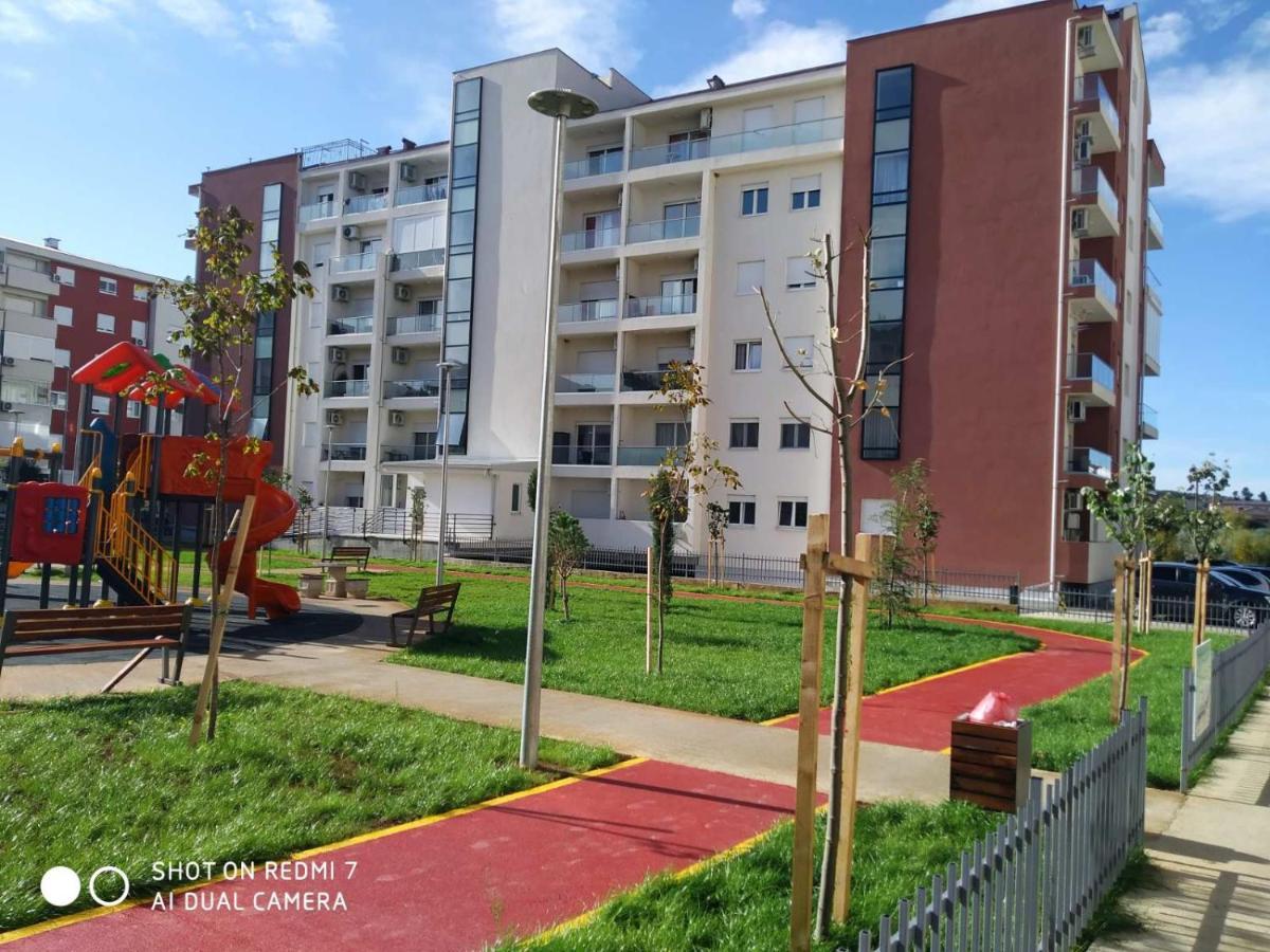 Aga Apartman Podgoriţa Exterior foto